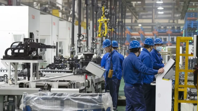 Building Mega Projects: What We Learned from China’s Industrial Rise